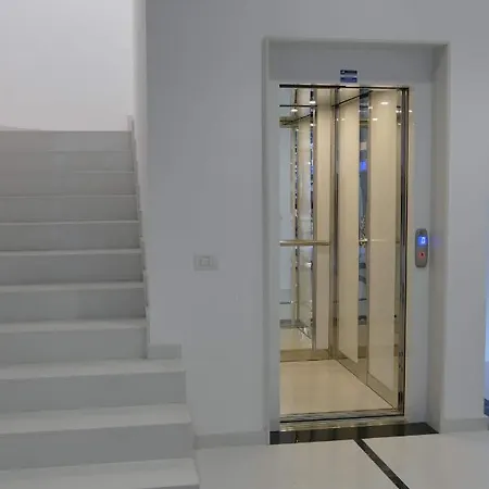 Modern * Bari